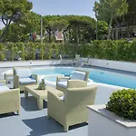 Mercure Lungomare 4*