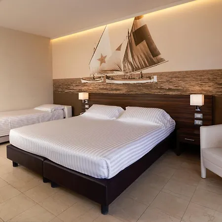 Mercure Lungomare Hotel 4*