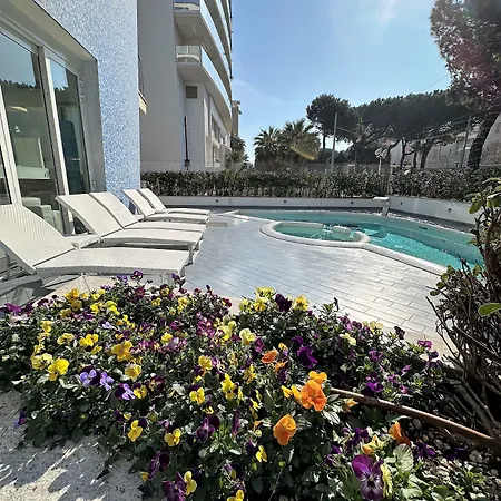 Mercure Lungomare Hotell 4*