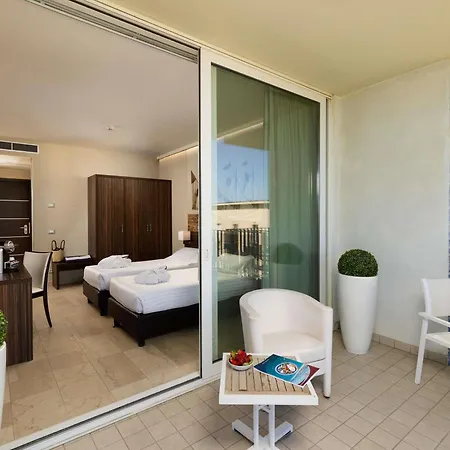 Mercure Lungomare 4*