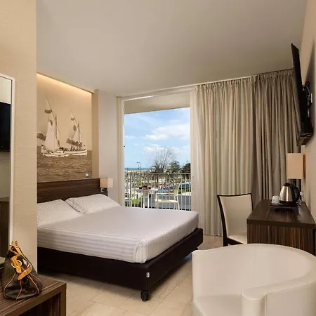 Hotel Mercure Lungomare Rímini
