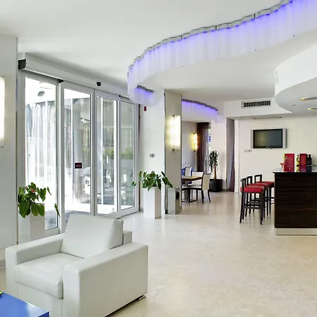 Mercure Lungomare Otel 4*