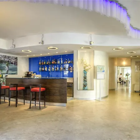 Hotel Mercure Lungomare 4*