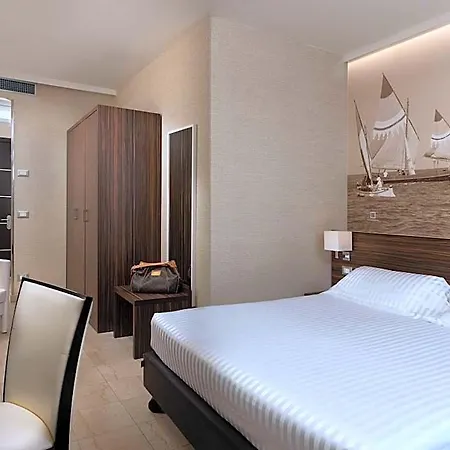 Otel Mercure Lungomare 4*