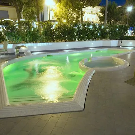 Hotel Mercure Lungomare 4*