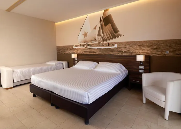 Mercure Lungomare Szálloda 4*