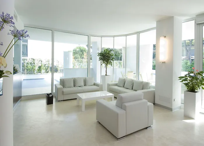 Mercure Lungomare Szálloda