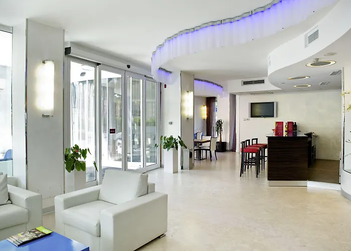 Mercure Lungomare Otel 4*