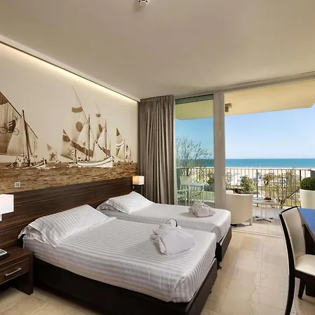 Mercure Lungomare 4* リミニ