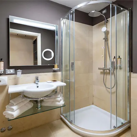 ホテル Mercure Lungomare 4*